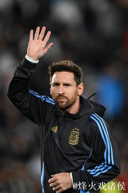 【诗评世界杯】梅西传射主宰比赛 挥别格子黄金一代