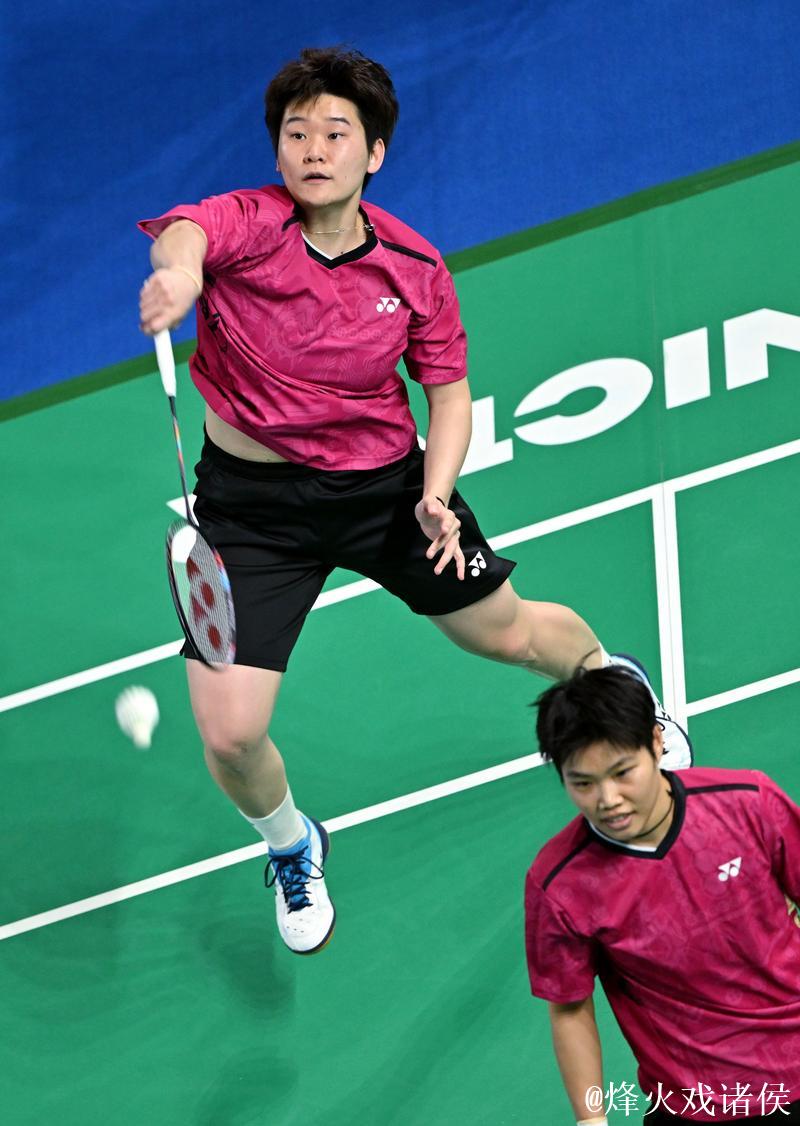 全运会羽毛球团体赛：广东男团、福建女团等强队获胜